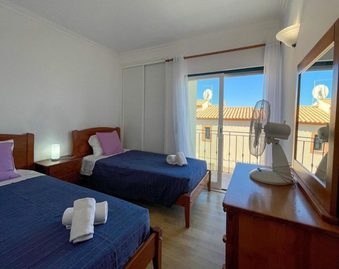 Moradia T3 Aguia Marina, Com Piscina E Bbq Villa Albufeira Kültér fotó