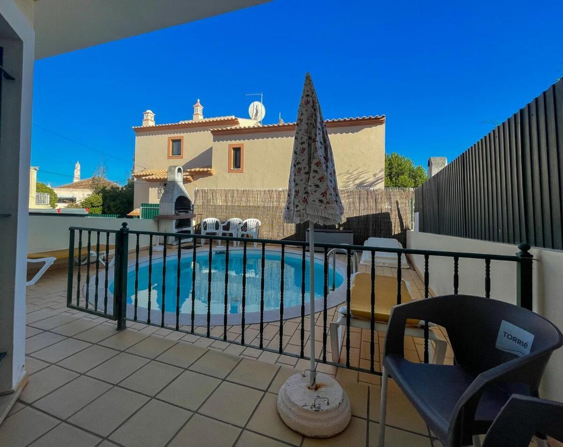 Moradia T3 Aguia Marina, Com Piscina E Bbq Villa Albufeira Kültér fotó
